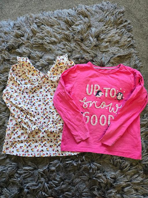 Buy & Sell West Midlands Sandwell - Photos for 2 Girls 6/7 years tops