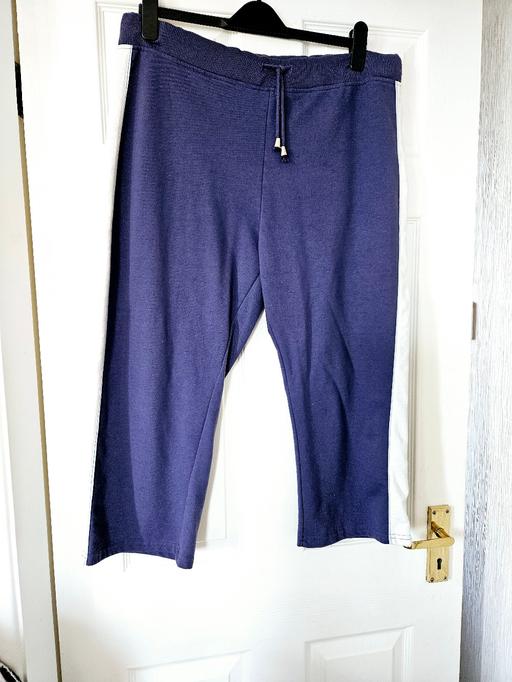 Buy & Sell South Yorkshire Doncaster - Photos for Ladies cropped trousers, size medium