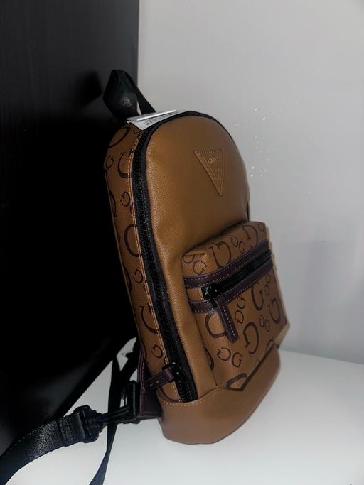 Buy & Sell Bedfordshire Central Bedfordshire - Photos for GUESS Brown Leather Sling Bag