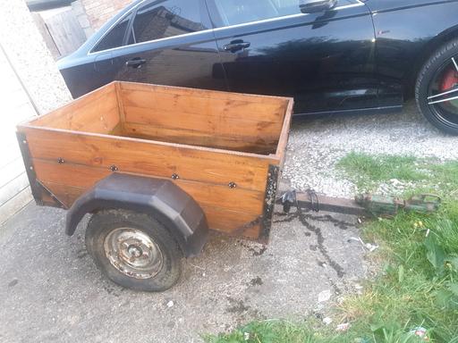 Vehicles Lancashire Blackburn with Darwen - Photos for 4ft trailer