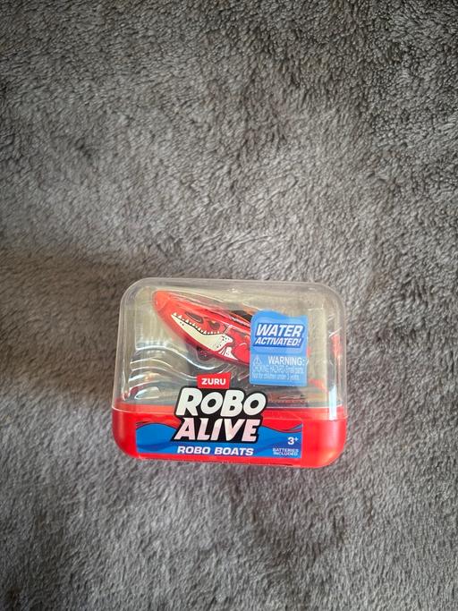 Buy & Sell West Midlands Birmingham - Photos for Zuru Robo Alive Water Activated Robotic Boat