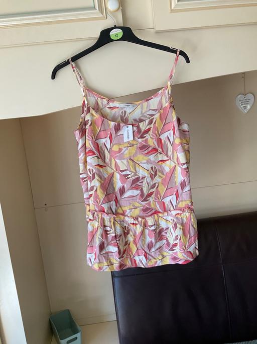 Buy & Sell West Midlands Sandwell - Photos for Strappy top