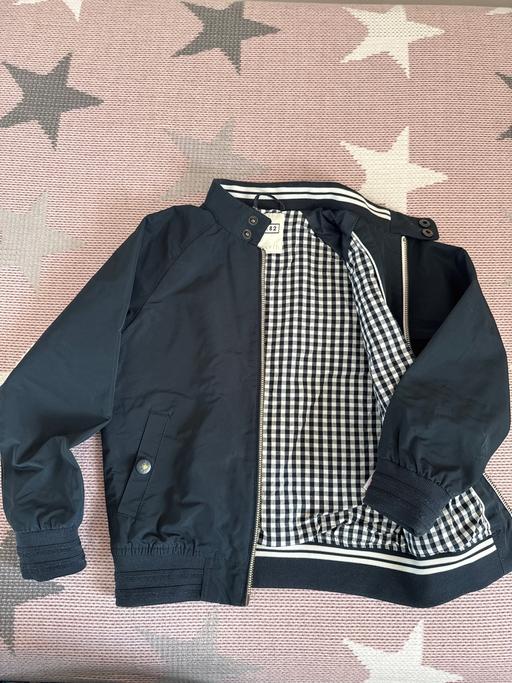 Buy & Sell Surrey Epsom and Ewell - Photos for Boys age 7 jacket, sweatshirt and t-shirts