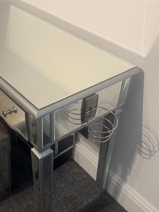 Buy & Sell Derbyshire Erewash - Photos for Mirrored dressing table
