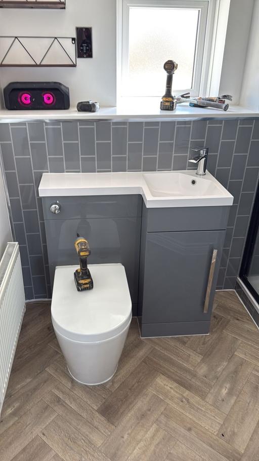 Buy & Sell West Midlands Dudley - Photos for Toilet and sink vanity