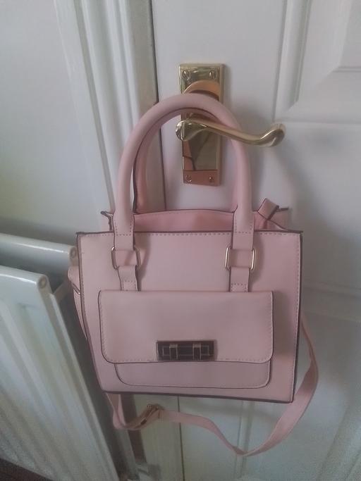 Buy & Sell West Midlands Birmingham - Photos for BRAND NEW NO TAG F/'F HAND/SHOULDER BAG
