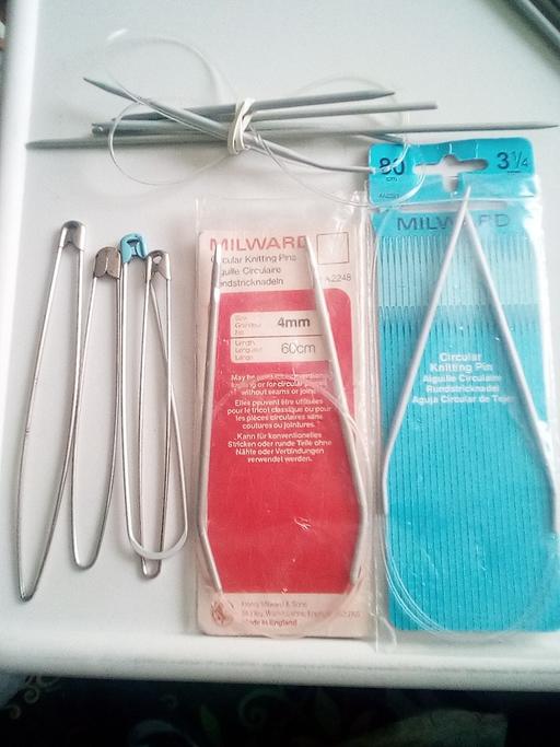 training Lincolnshire East Lindsey - Photos for joblot of knitting items