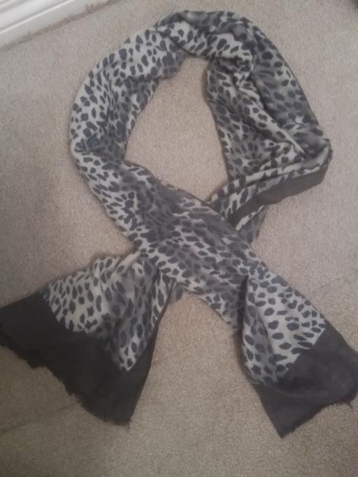 Buy & Sell West Midlands Birmingham - Photos for BRAND NEW NO TAG QUALITY SCARF/SHAWL