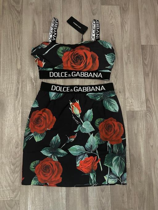 Buy & Sell Essex Chelmsford - Photos for New dng rose set