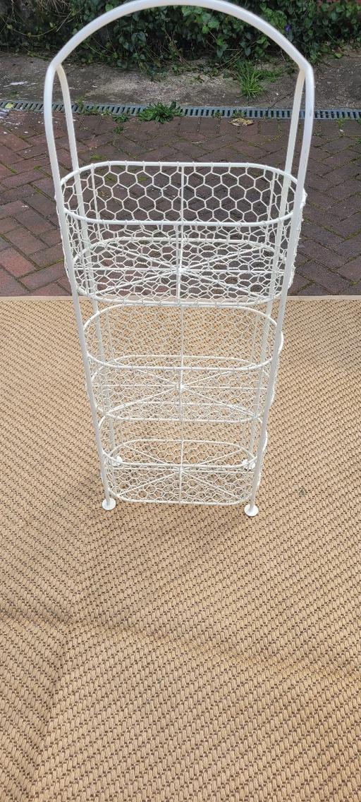 Buy & Sell Bedfordshire Central Bedfordshire - Photos for Conservatory pot plant stand