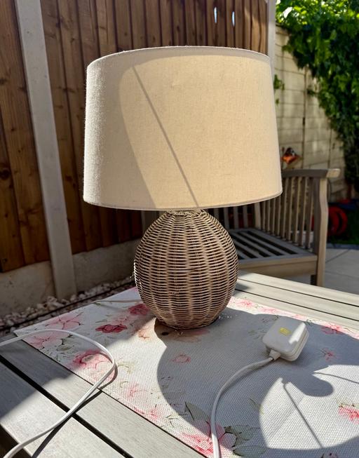 Buy & Sell West Midlands Birmingham - Photos for Rattan Table Lamp