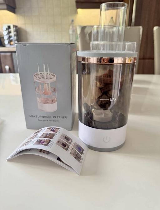 Buy & Sell Hertfordshire East Hertfordshire - Photos for MAKE UP BRUSH CLEANER