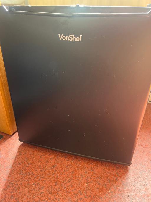 Buy & Sell Barking and Dagenham Dagenham - RM8 - Photos for Vonchef. Fridge/freezer