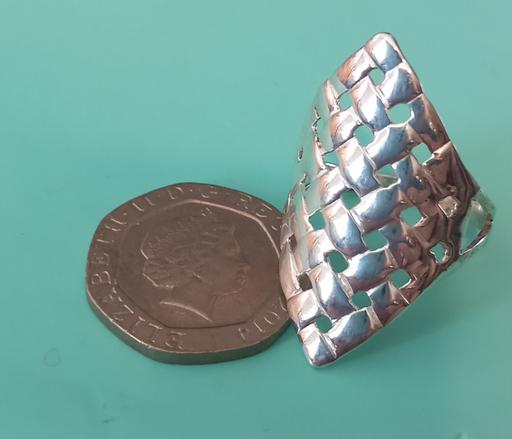Buy & Sell Thatto Heath Saint Helens - Photos for Large sterling silver weave ring