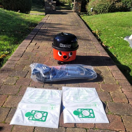 Buy & Sell Essex Epping Forest - Photos for Henry hoover 1200w Twin Speed