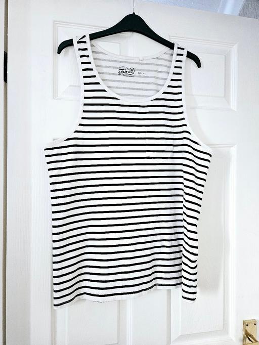 Buy & Sell South Yorkshire Doncaster - Photos for Mens vest top, size medium..like new