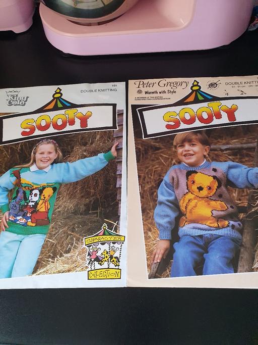 courses West Midlands Dudley - Photos for vintage knitting patterns x 2