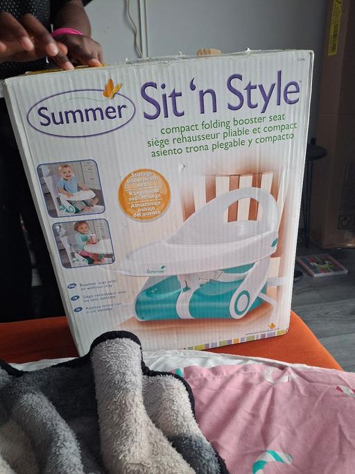 Buy & Sell North London Shacklewell - North London - Photos for Baby Booster Seat