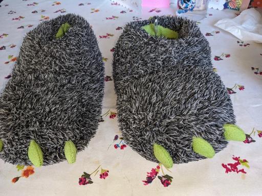 Buy & Sell Greater Manchester Bury - Photos for boys slippers size 2
