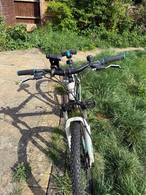 Buy & Sell Surrey Epsom and Ewell - Photos for Mountain bike