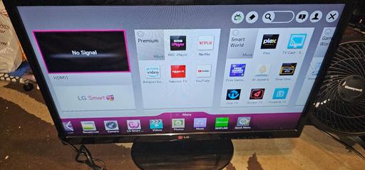 Buy & Sell West Midlands Walsall - Photos for LG TV 24MT49S LED SMART HD