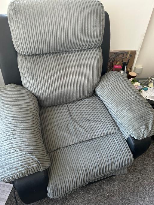 Buy & Sell South Yorkshire Rotherham - Photos for Gray electric rise and decline chair