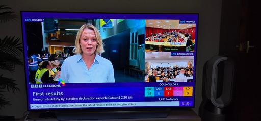 Buy & Sell West Sussex Crawley - Photos for LG 65 inch TV OLED65C8PLA