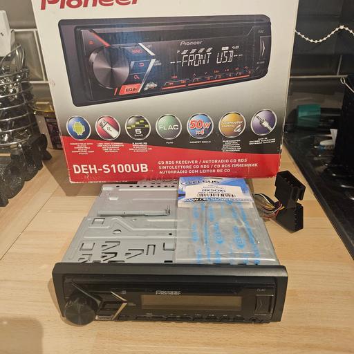 Vehicles Warrington Callands - Halton - Photos for Pioneer DEH-S100UB Single Din USB CD AUX MP3