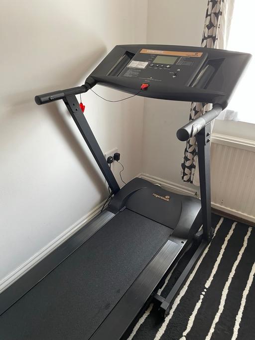 Buy & Sell South East London Croydon - Photos for Treadmill