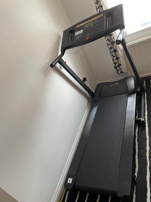 Buy & Sell South East London Croydon - Photos for Treadmill