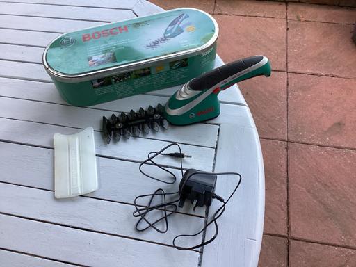 Buy & Sell West Midlands Walsall - Photos for Bosch cordless shrub shear