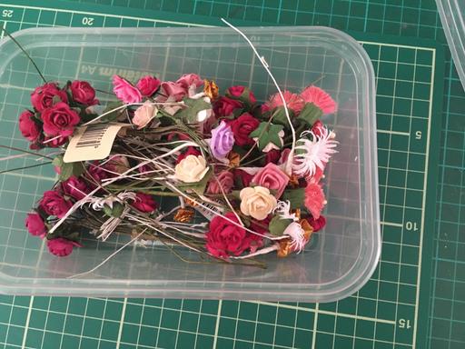 Classes Staffordshire South Staffordshire - Photos for Craft paper and ribbon flowers