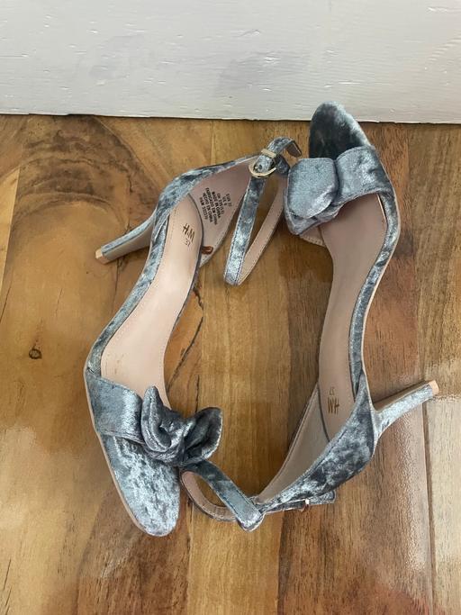Buy & Sell South East London Grove Park - South East London - Photos for H&M Velour open toes heels