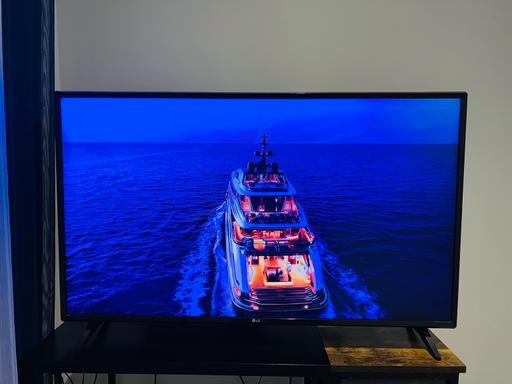Buy & Sell Kent Sevenoaks - Photos for LG 43 inch LED 4K 2017 model with stand