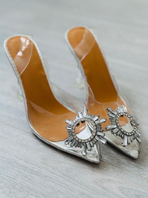Buy & Sell East London Westferry - East London - Photos for Clear Diamonte heels