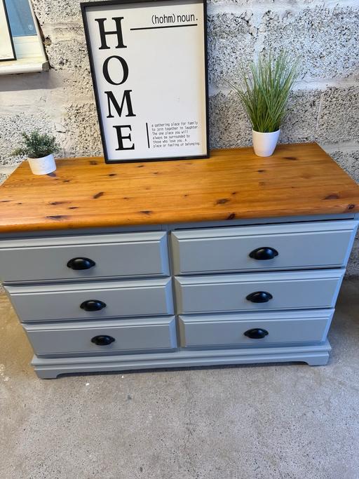 Buy & Sell Worcestershire Wyre Forest - Photos for Wide pine chest of drawers/sideboard