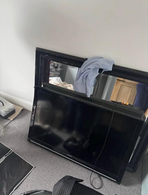 Buy & Sell East London Havering - Photos for Sharp 42 inch tv