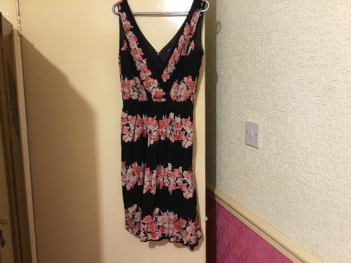 Buy & Sell Ocker Hill Sandwell - Photos for Dress Size 8
