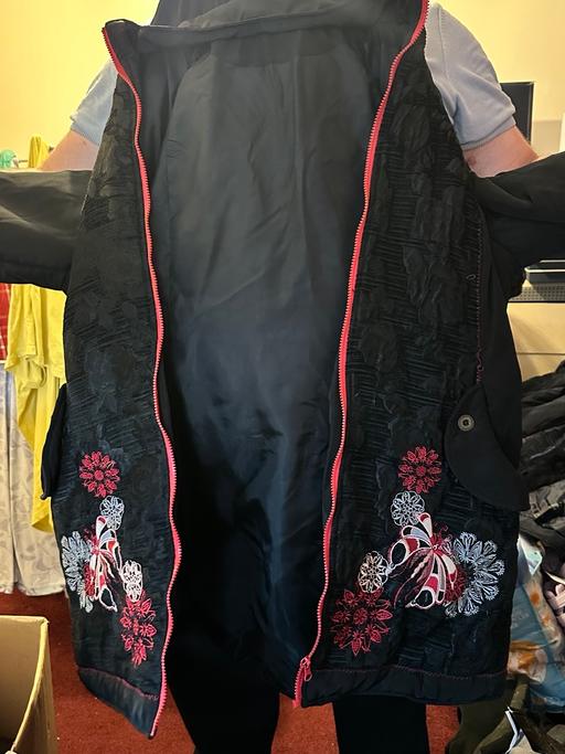 Buy & Sell South East London Waddon - Croydon - Photos for Joe browns black and red coat