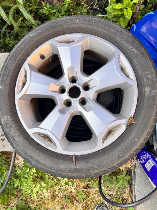 Vehicles North Northamptonshire Bozeat - North Northamptonshire - Photos for Ford Kuga wheel with tyre
