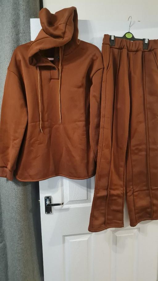 Buy & Sell Willenhall Walsall - Photos for New ladies tracksuit size small