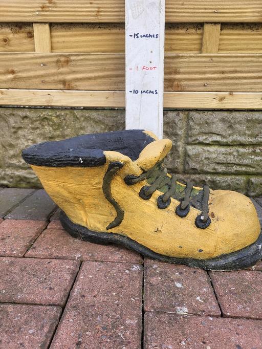 Buy & Sell Staffordshire Cannock Chase - Photos for Boot painted concrete planter