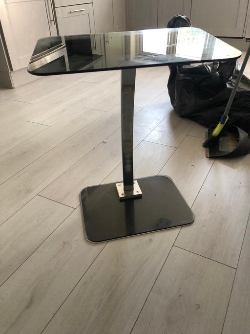 Buy & Sell Essex Epping Forest - Photos for Laptop table