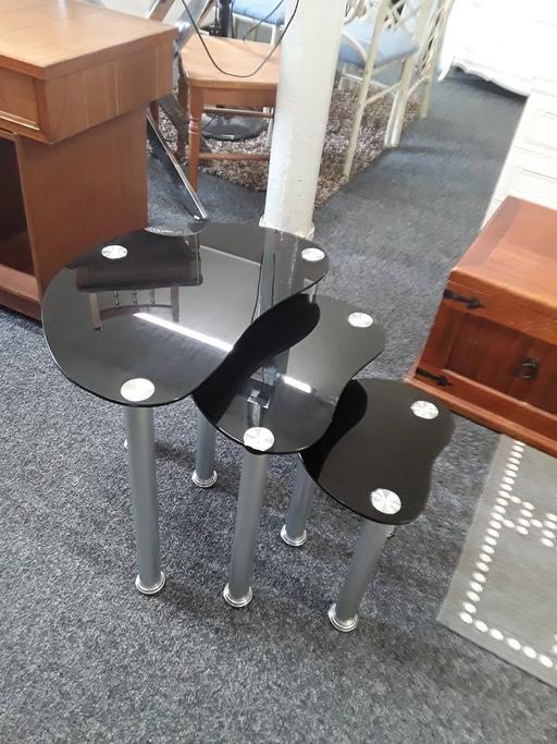Buy & Sell Greater Manchester Tameside - Photos for Small black shaped nest of tables