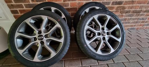 Vehicles South West London Sutton - Photos for Set of 4 genuine Kia Alloy wheels continental