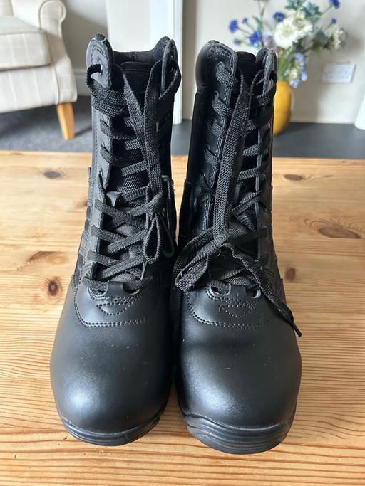 Buy & Sell Cambridgeshire Fenland - Photos for Magnum boots size 8