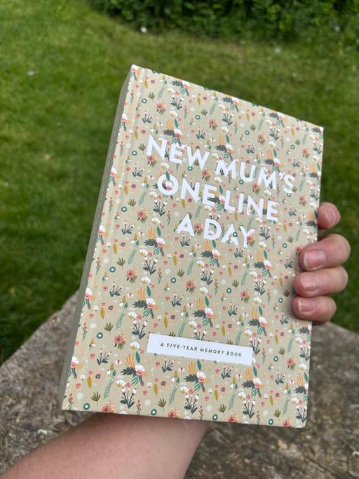 Buy & Sell West Yorkshire Kirklees - Photos for New Mums One Line A Day Book