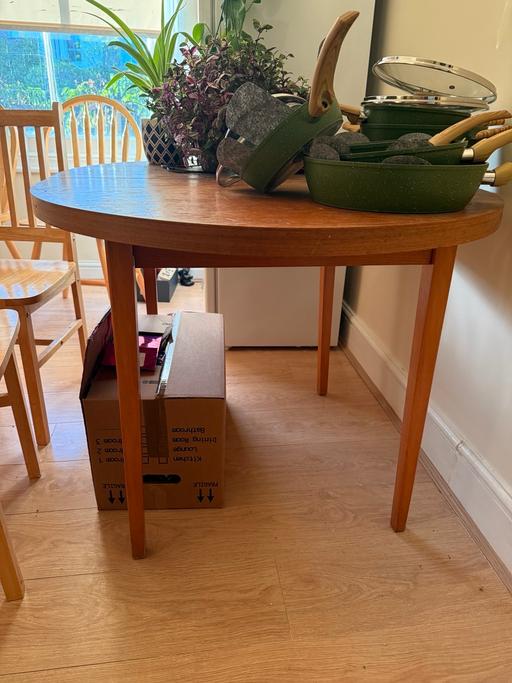 Buy & Sell North London Tufnell Park - North London - Photos for Free! Dining table