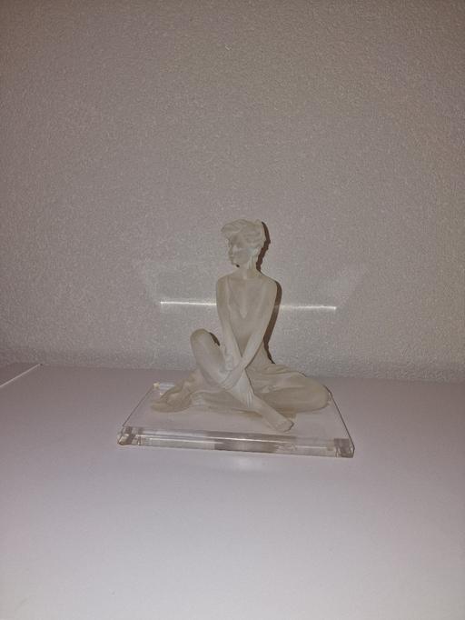 Buy & Sell Warrington Winwick Quay - Warrington - Photos for Crosa Italy Lady Sitting Frosted Acrylic on P