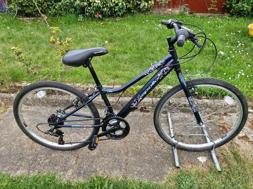 Buy & Sell West London Hillingdon - Photos for GIRLS APOLLO BIKE BICYCLE